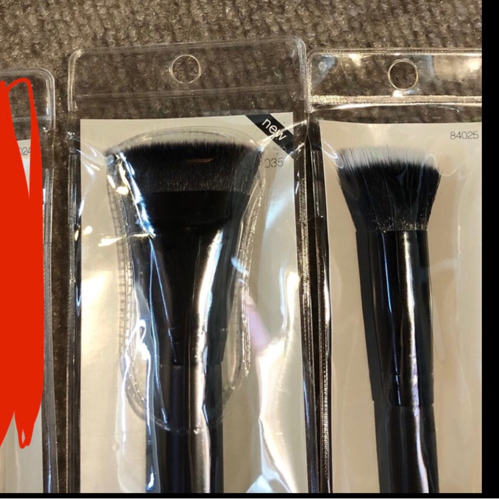 elf & Chique Brushes - Picture 4 of 11